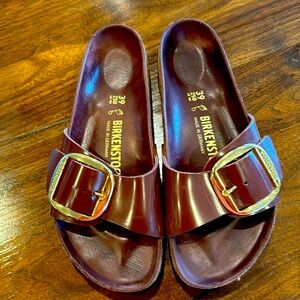 Sandals brown size 39